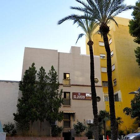 Hostal El Jardin Benidorm Buitenkant foto