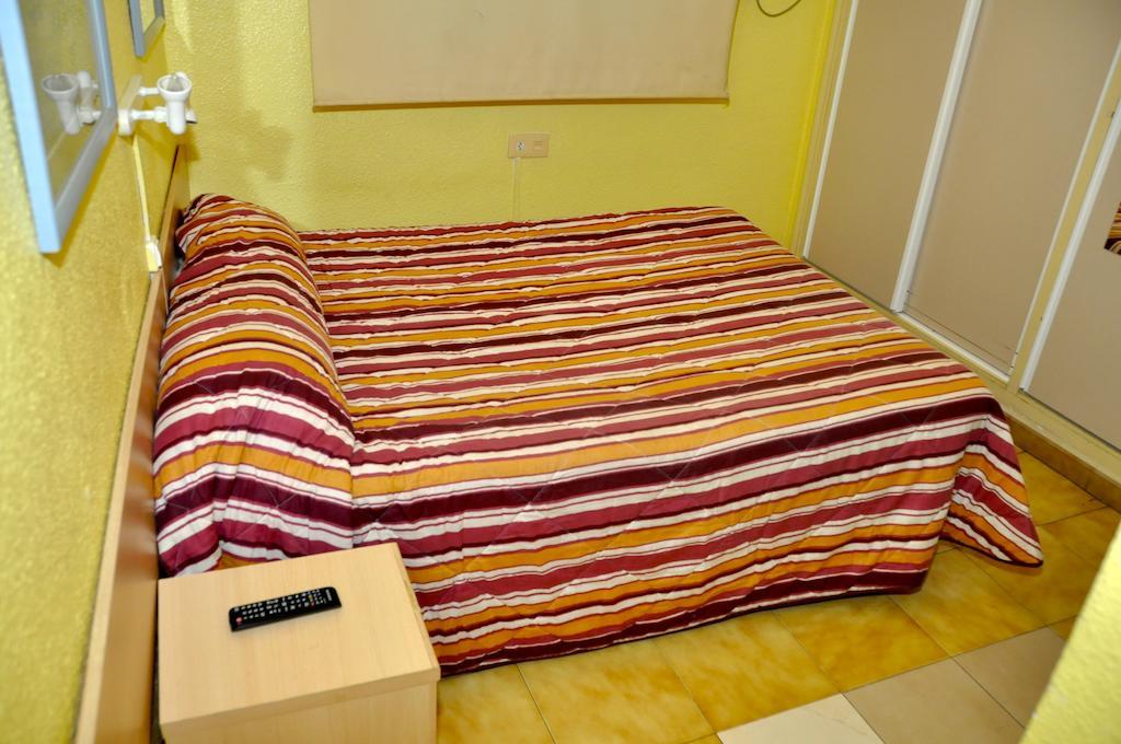 Hostal El Jardin Benidorm Kamer foto