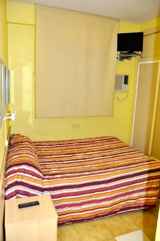 Hostal El Jardin Benidorm Kamer foto