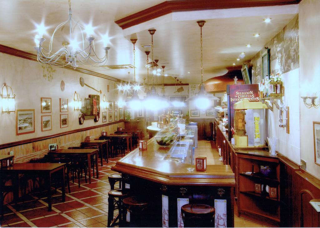 Hostal El Jardin Benidorm Buitenkant foto