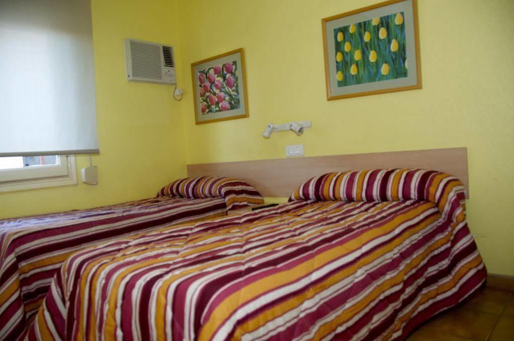 Hostal El Jardin Benidorm Buitenkant foto